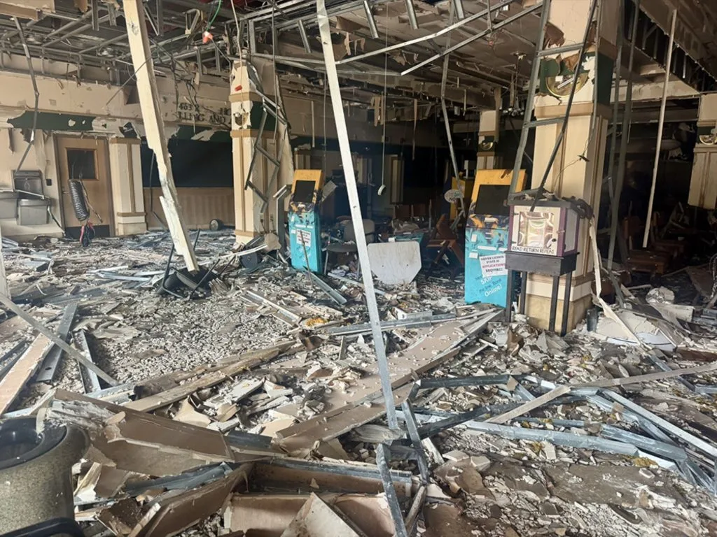 Līhuʻe Civic Center closed after a fire during Hurricane Lowell recovery